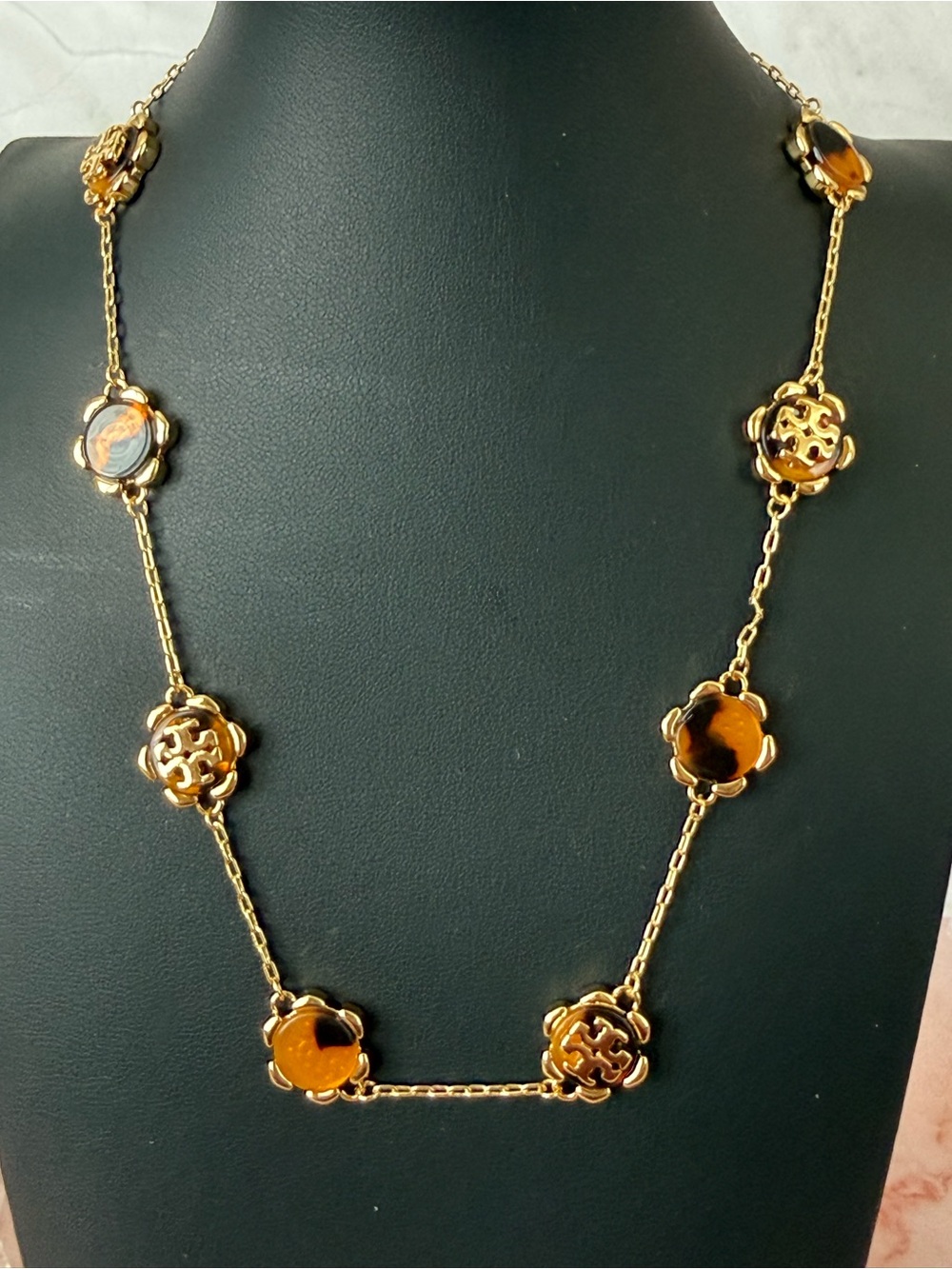 Tory Burch | Hold Plated & Tortoise Station Necklace | Choker 15”